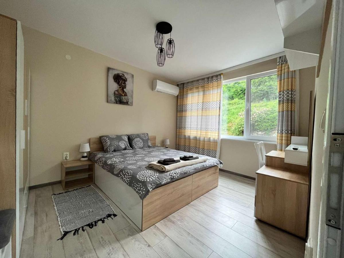 Apartment Enina Veliko Tărnovo Esterno foto
